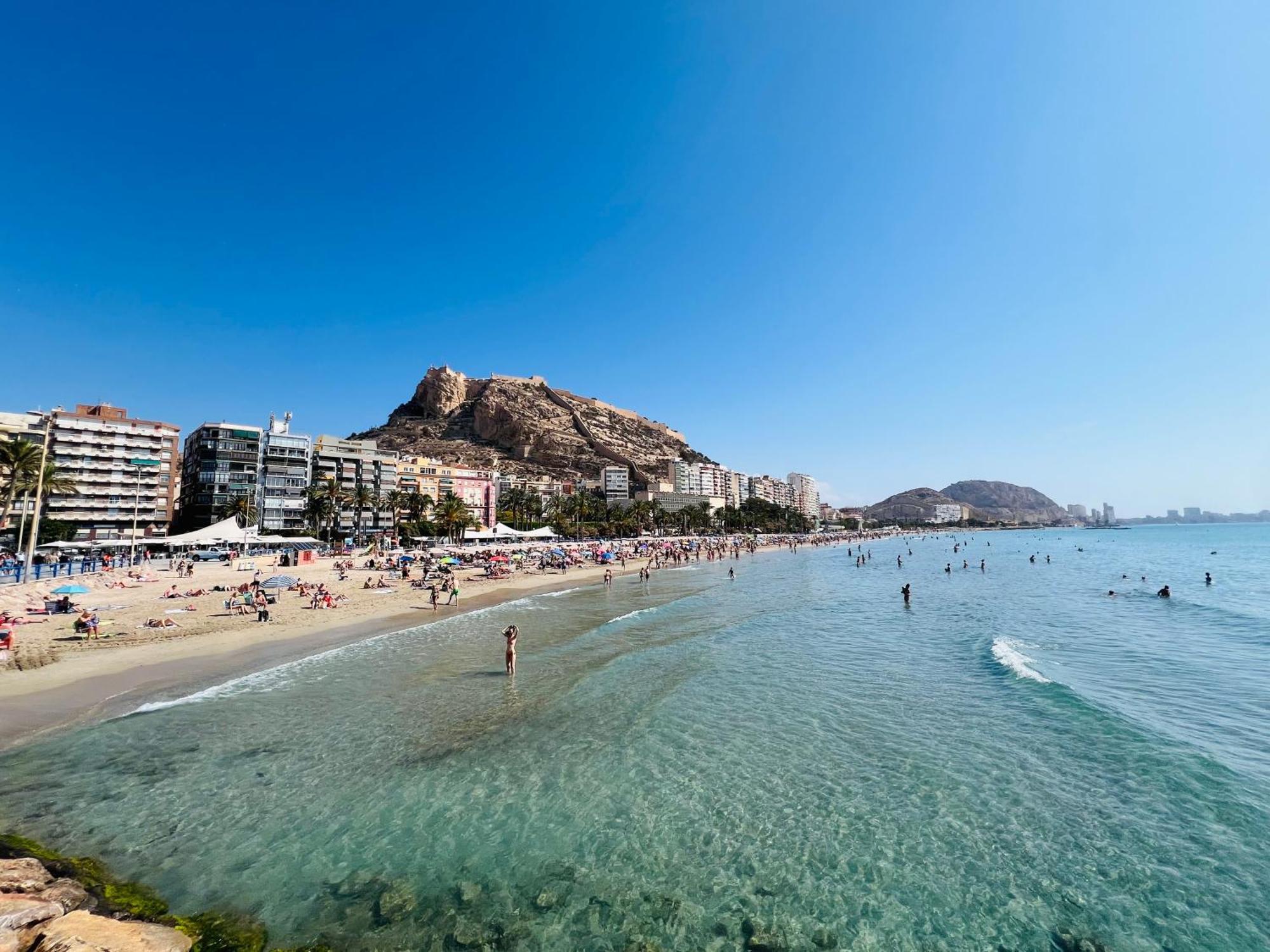 Playa Dos Avenidas Alicante Exteriör bild